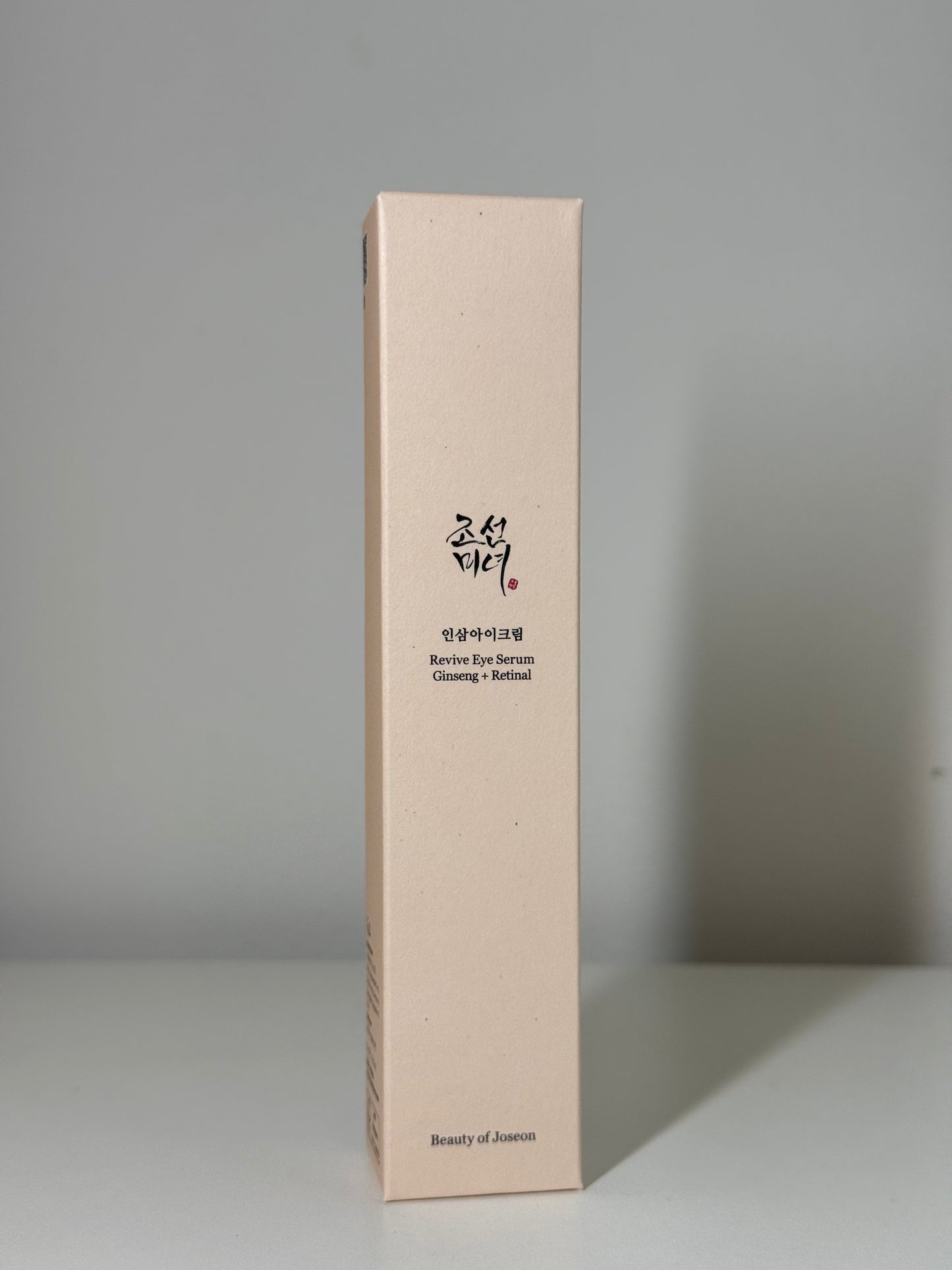 KRĒMS ĀDAI AP ACĪM AR ŽEŅŠEŅU UN RETINĀLU BEAUTY OF JOSEON REVIVE EYE SERUM GINSENG